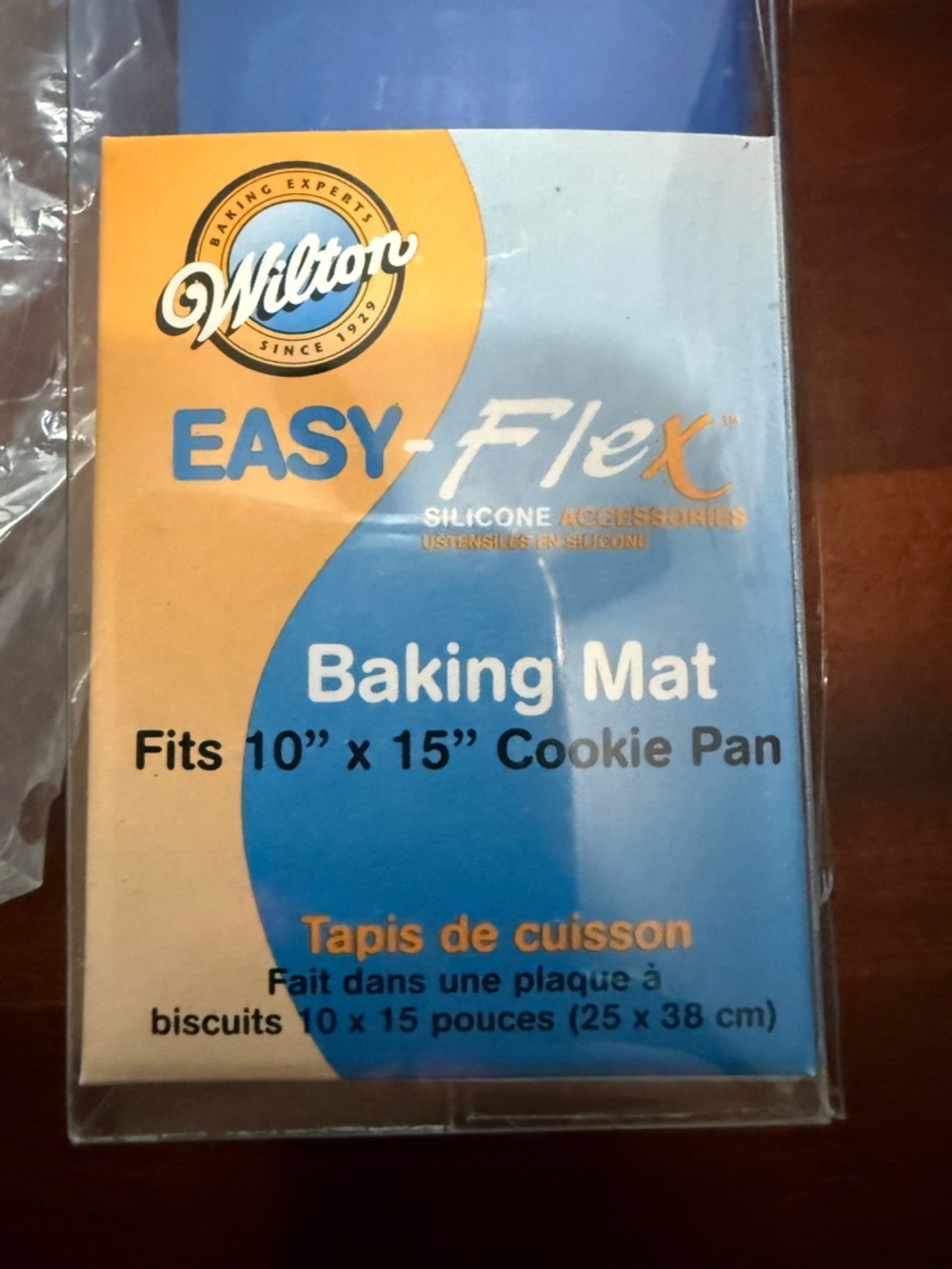 Wilton Non-Stick Dough Mat in Blue and Tan